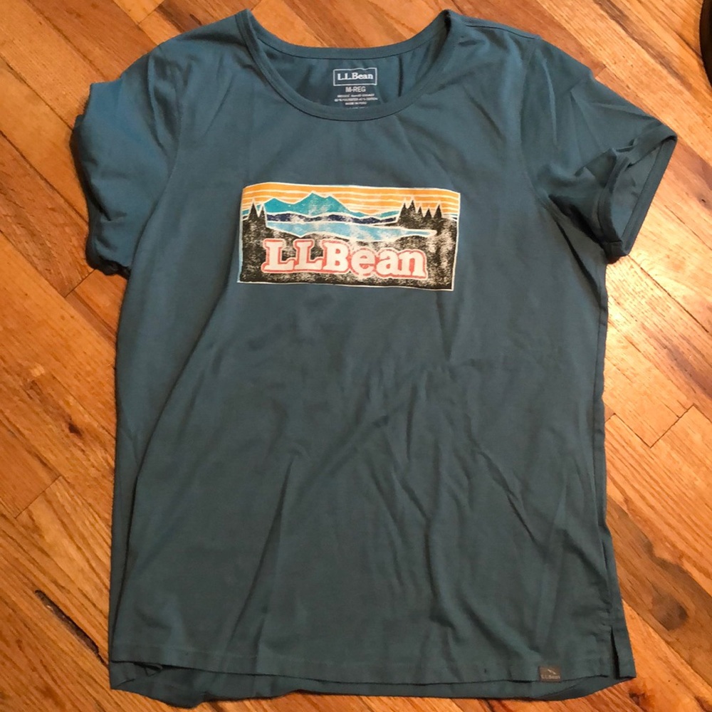 LLBean women’s T shirt size M
